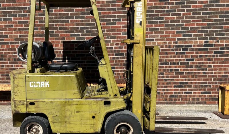 Pneumatic Forklift with Sideshift