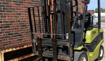 Sturdy Pneumatic Lift Truck full