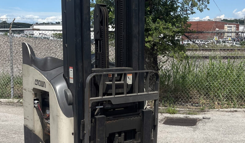 Crown Reach Forklift full