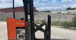 Toyota Hi-Reach Lift