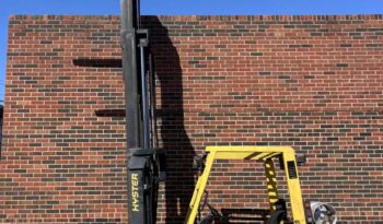 8,000lb. Lift Truck w/Triple full