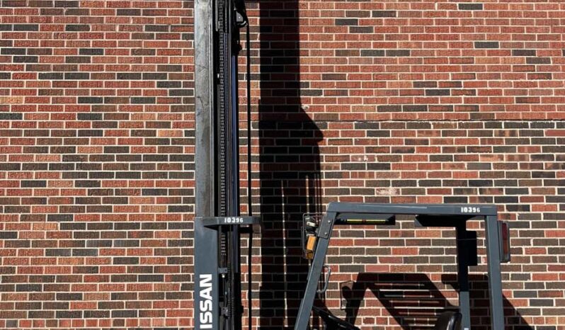 Strong Nissan Electric full