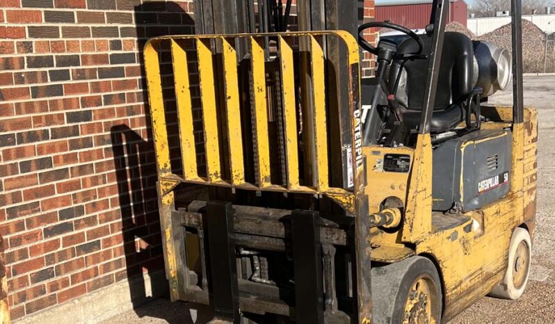 Low Hour Caterpillar 5000lb Cushion full