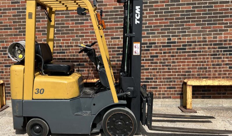 Clean, Compact Cushion full