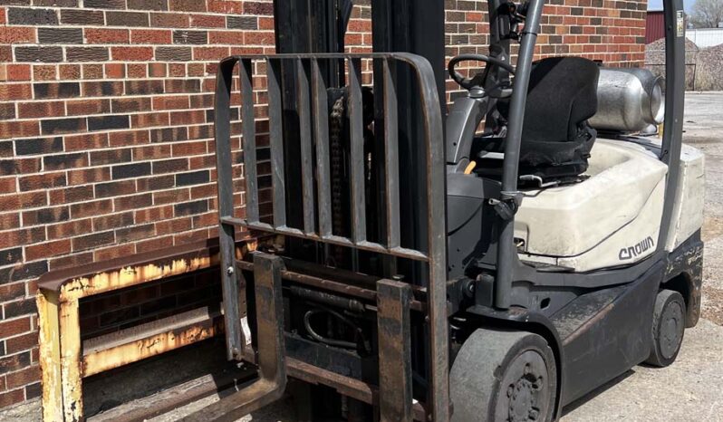 Nice 2014 Crown 5000lb Propane!